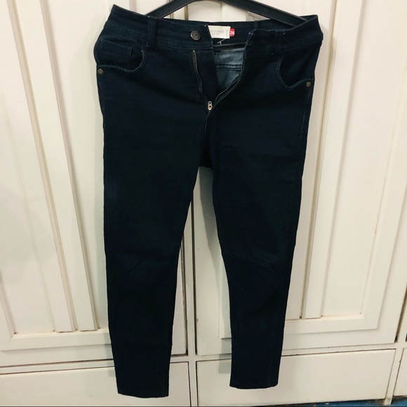 Black high rise jeans - Picture 2 of 9